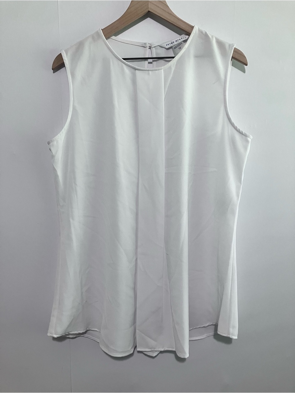 Peter Nygard White Sleeveless Blouse Size 12